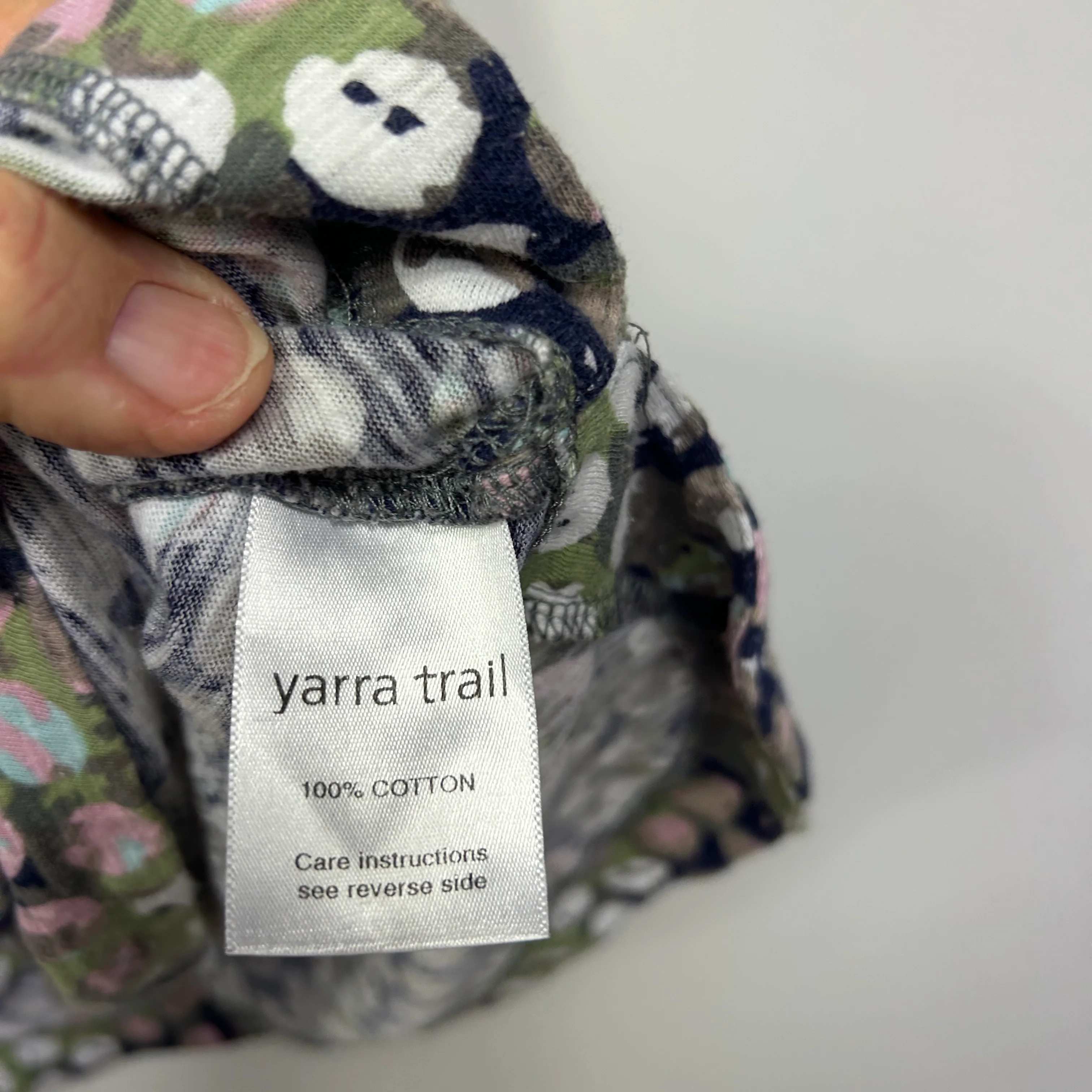 Yarra Trail Multicolour Floral Top - Size 16/18 - Image 4
