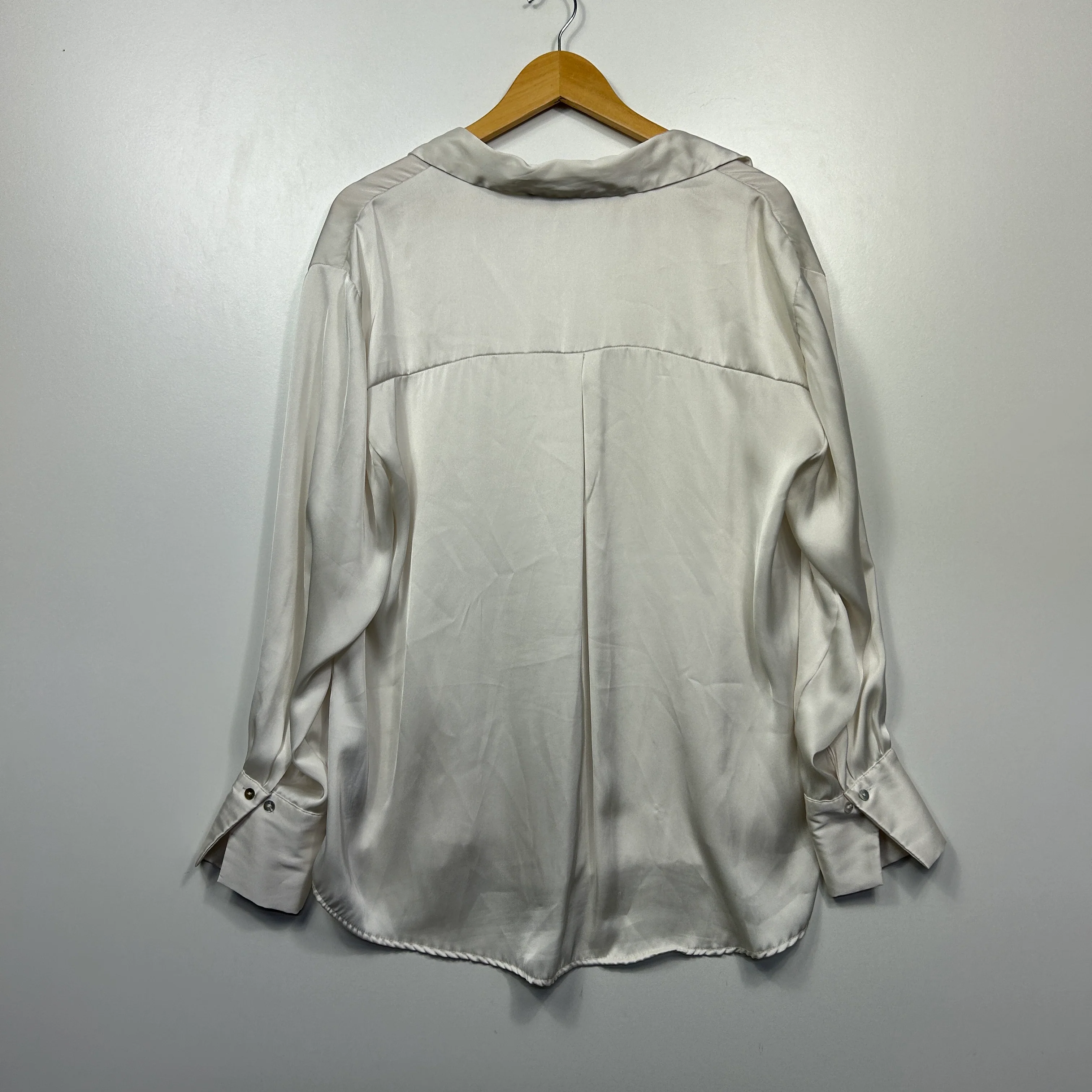 Zara Ivory Satin Shirt - Size XL - Image 4